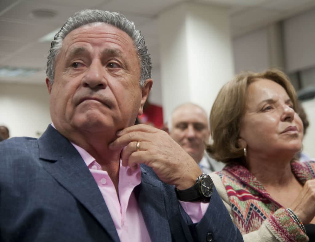 Vacunatorio VIP: esta semana comienzan las indagatorias a los Duhalde, Verbitsky y otras 30 personas
