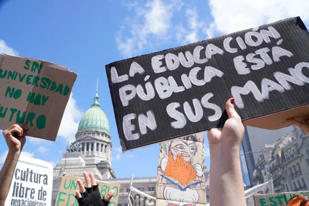 Revés para el Gobierno: la Justicia aceptó una cautelar de la UBA por la Ley de Financiamiento Universitario