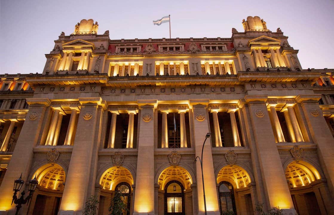 El Gobierno oficializó el nombramiento de 35 jueces y 7 vocales