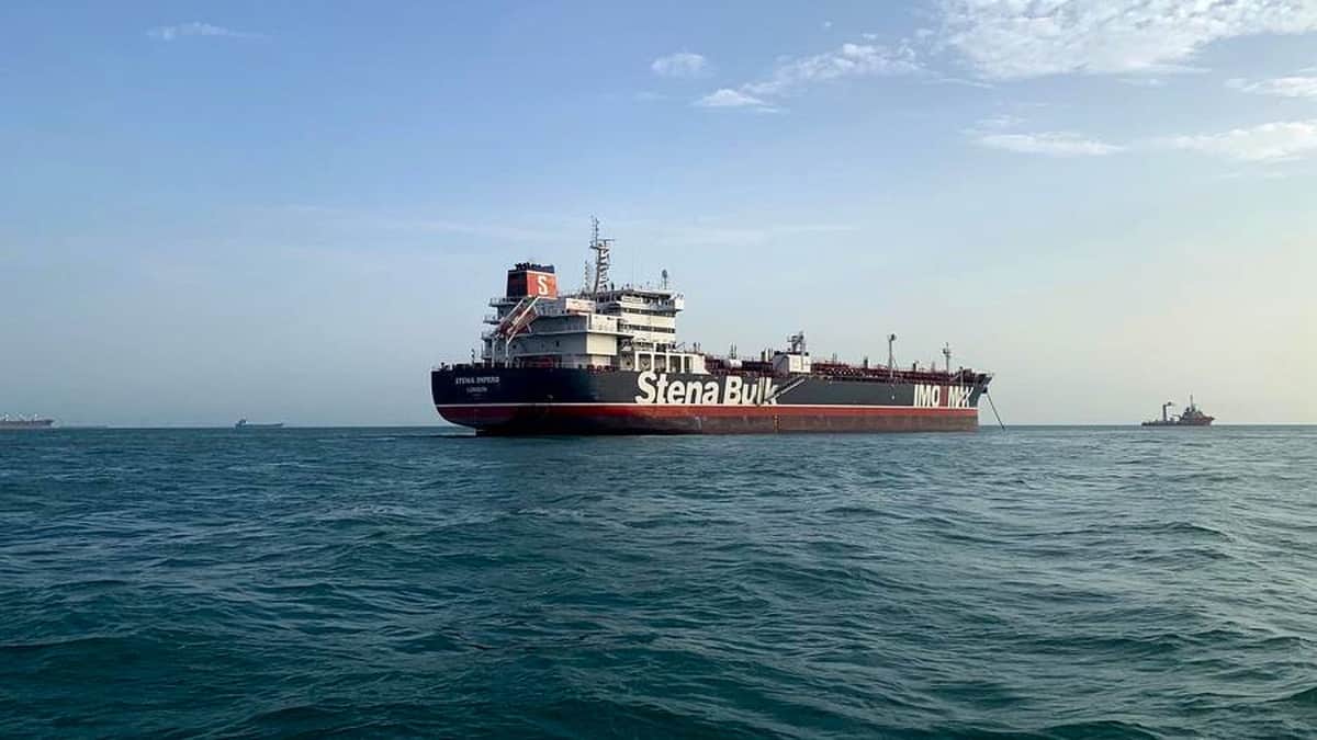 El precio del petróleo roza los US$100, en otra escalada de tensión en el Estrecho de Ormuz