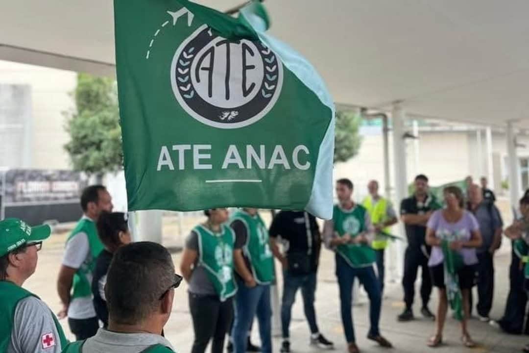 Paro en 27 aeropuertos este jueves y viernes: en qué horarios no se podrá viajar