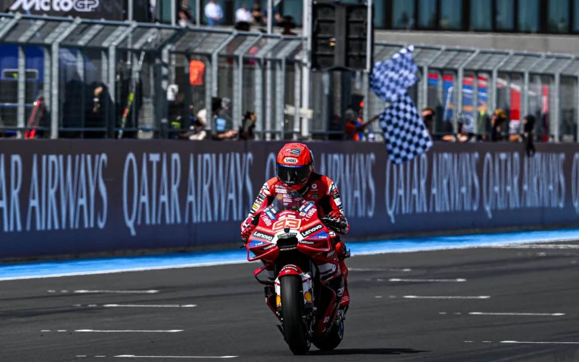 Marc Márquez ganó la Sprint de Moto GP en Misano y Marco Bezzecchi alcanzó la pole position