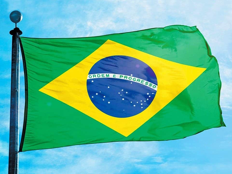 Población de Brasil supera 214 millones de habitantes y se desacelera el crecimiento demográfico