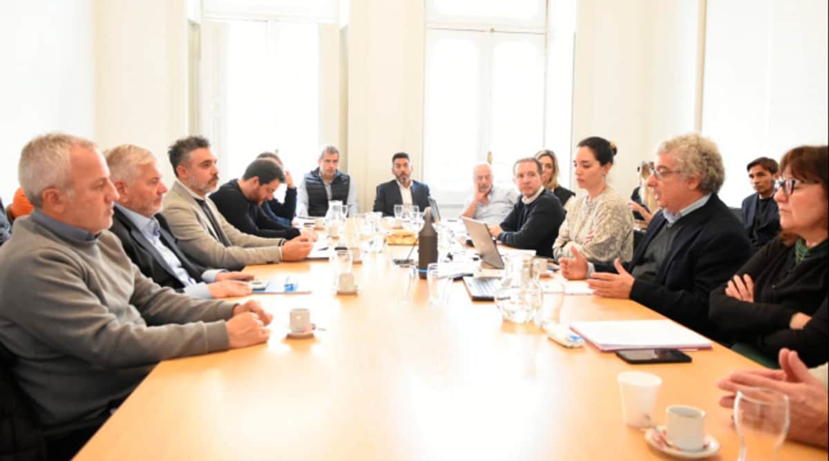 ARBA pide eliminar impuestos y avanzar en una reforma tributaria, pero cuando la economía crezca