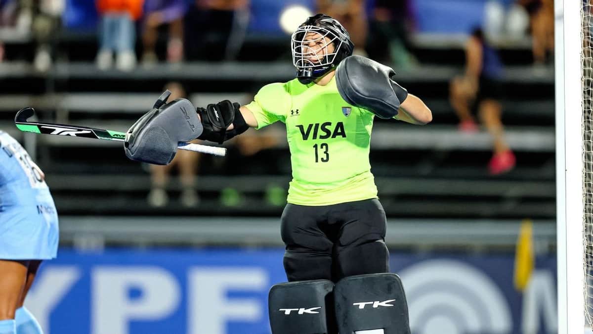 Cristina Cosentino, la arquera que se transformó en la gran heroína de Las Leonas