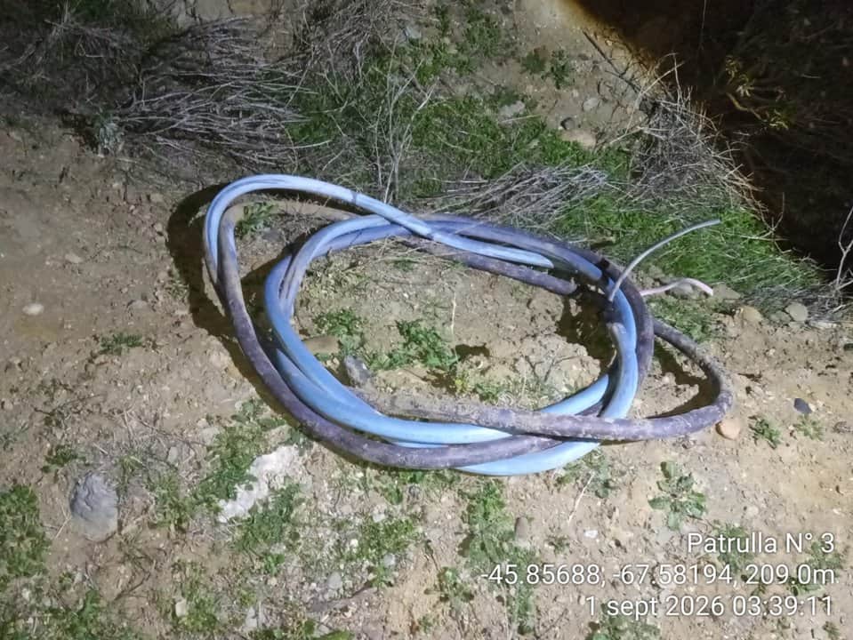 Chubut: robaron cables de cobre y se paralizó la actividad de tres pozos petroleros