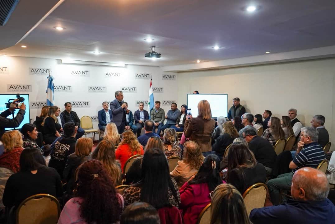 El Frente Renovador avanza con su armado federal y reunió a dirigentes de seis provincias en La Rioja