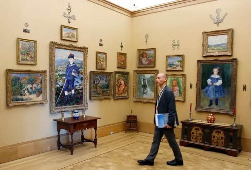 Robaron tres obras de arte del Museo Renoir en Francia