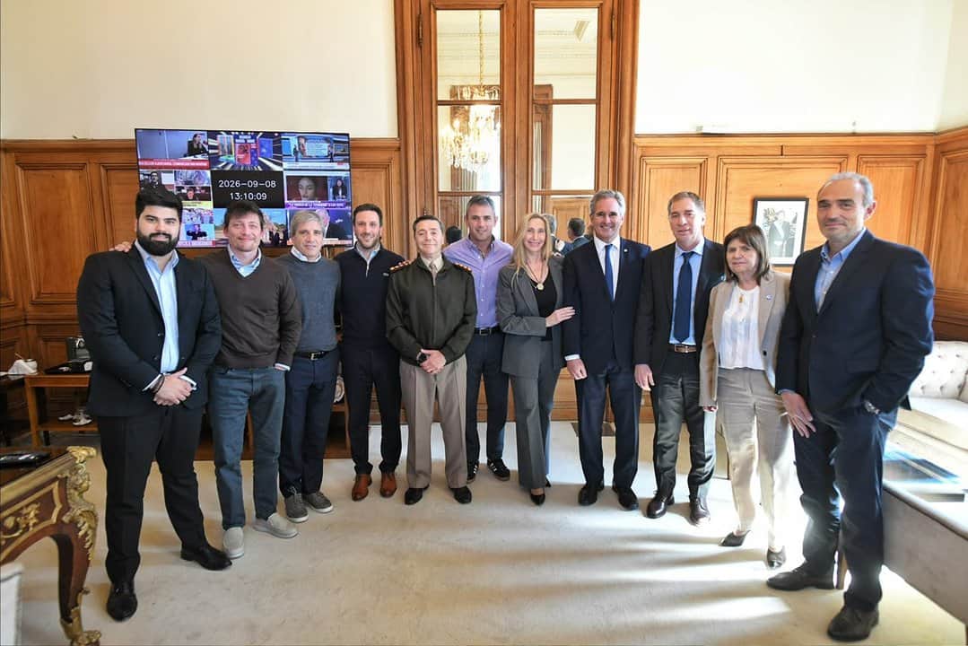 Con proyectos clave y la necesidad de resultados, el Gobierno convoca a su mesa política