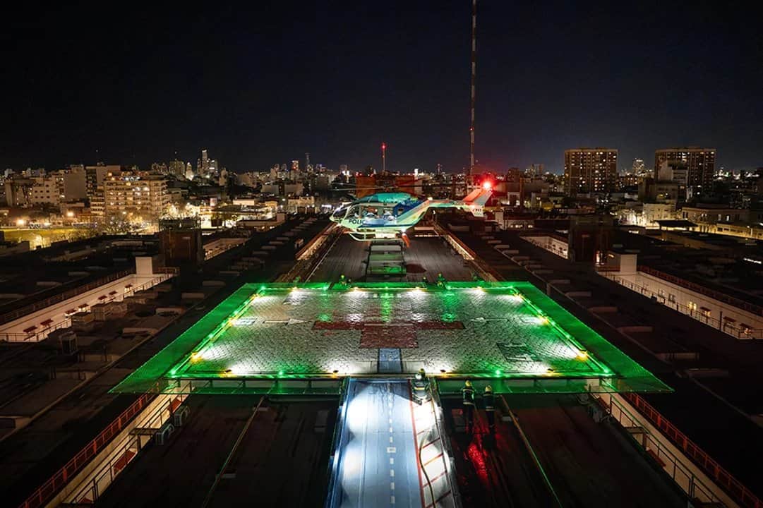 El Hospital Garrahan concretó su primer traslado aéreo nocturno en más de diez años