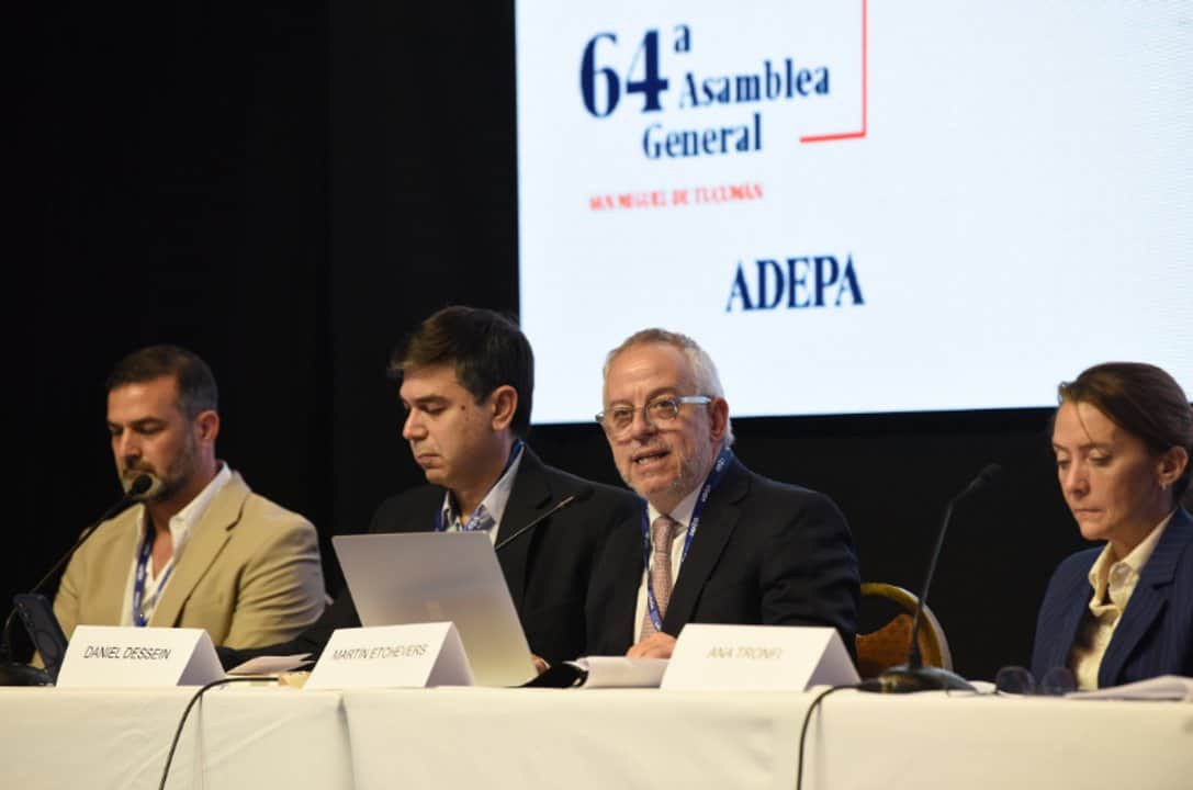 Martín Etchevers: “La inteligencia artificial desafía la sustentabilidad de los medios y obliga a construir nuevas respuestas”