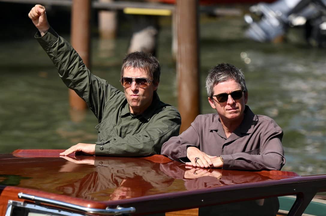 Oasis volvió para reconciliarse con el mundo y también con su propia historia