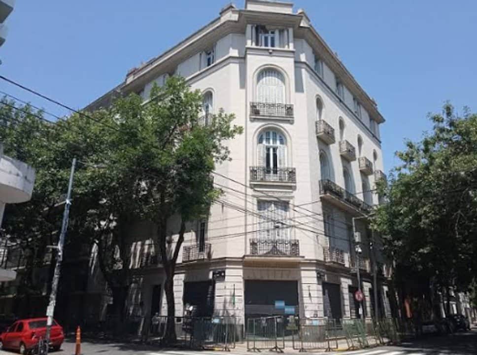 Mariano Recalde tiene un departamento en el edificio donde Cristina Kirchner cumple su condena