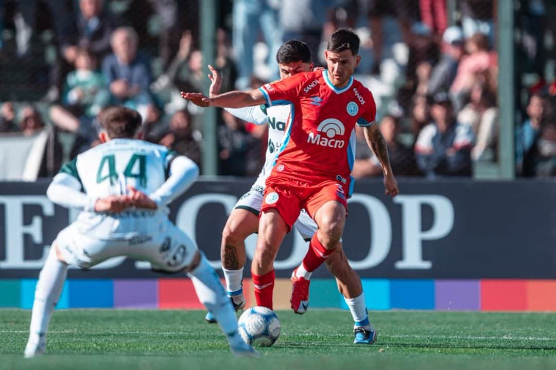 Agónico empate de Belgrano ante Sarmiento por la novena fecha del Torneo Clausura