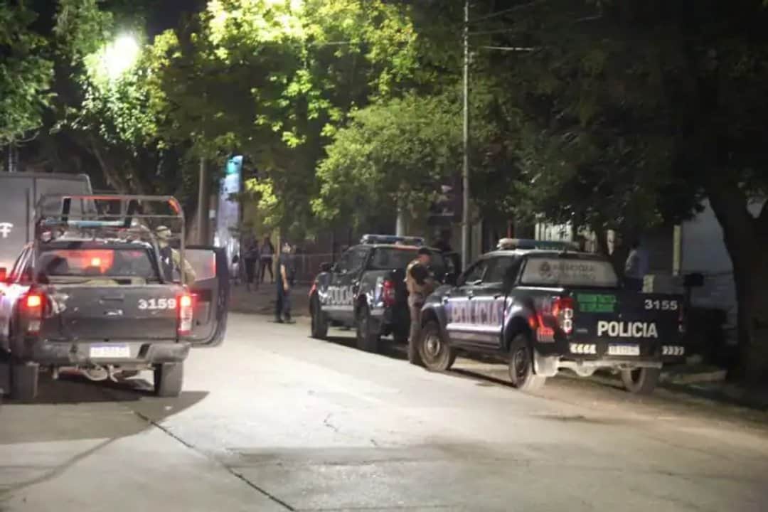 Mendoza: un niño murió al quedar en medio de un tiroteo