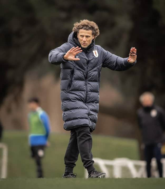 Diego Forlán, tras no convocar a Suárez a la selección: “fue más decisión de él”