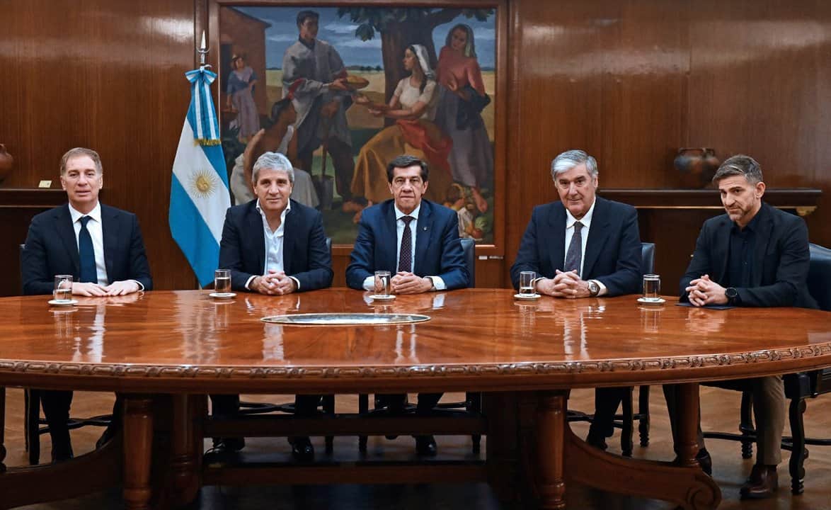 El Gobierno siguió con encuentros con gobernadores para blindar su agenda