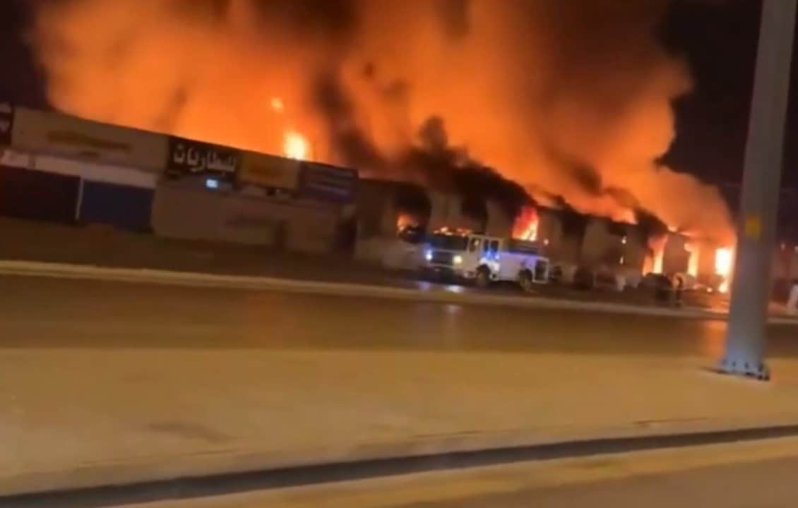 Alerta en Riad tras ataque aéreo y explosiones cerca del aeropuerto
