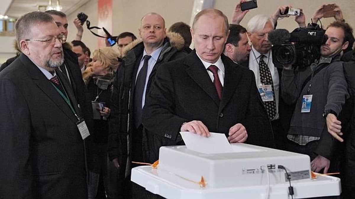 Rusia Unida, el partido de Putin, se impuso en las elecciones legislativas con el 57,5% de los votos