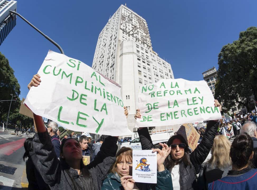 ¿Cuáles son los artículos de la ley de emergencia en Discapacidad que el Presupuesto deroga?