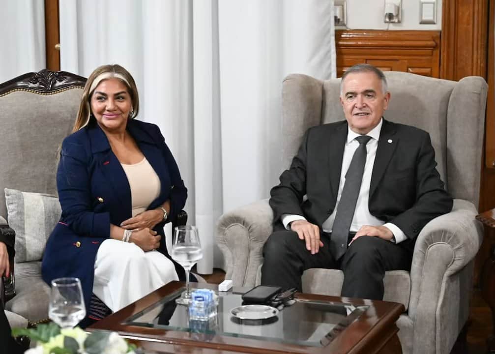 Gladys "La Bomba Tucumana" se acerca al justicialismo tras reunirse con el gobernador Osvaldo Jaldo