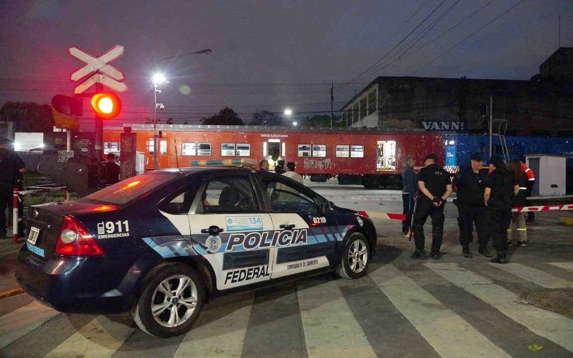 Una niña de 13 años fue arrollada por el Tren Sarmiento en Flores y el servicio funciona limitado