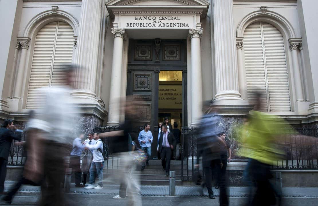 El Banco Central cortó la racha compradora y las reservas cayeron por el pago al FMI
