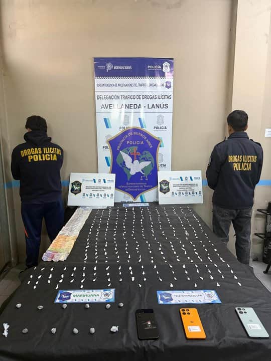 Desbaratan bunkers de drogas en Villa Sapito: los policías entraron escondidos en un camión frigorífico