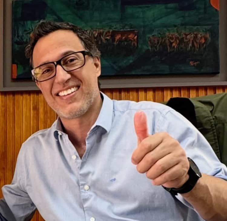 El consignatario Carlos Lanser armó “el mercado del overo”: Remata terneros y vacas Holando que antes se rechazaban y hoy generan “el 15% del ingreso de los tambos”