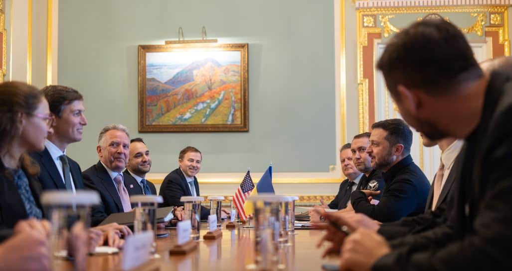 Nuevos ataques rusos y declaraciones explosivas de Zelensky hacen prever el “apagón logístico” del Mar Negro seguirá vigente