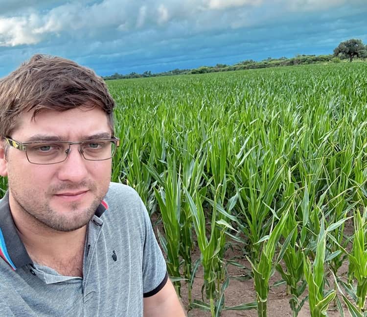 Tiene 37 años, es cuarta generación de productores en Chaco y ve cómo el campo se va vaciando: Germán Sanko encontró refugio en la alfalfa