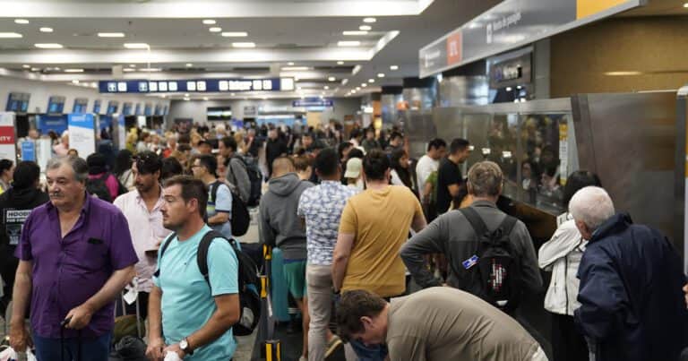 Crisis en Aerolíneas: las aéreas se preparan para cubrir el vacío y amplían la oferta de vuelos para el verano