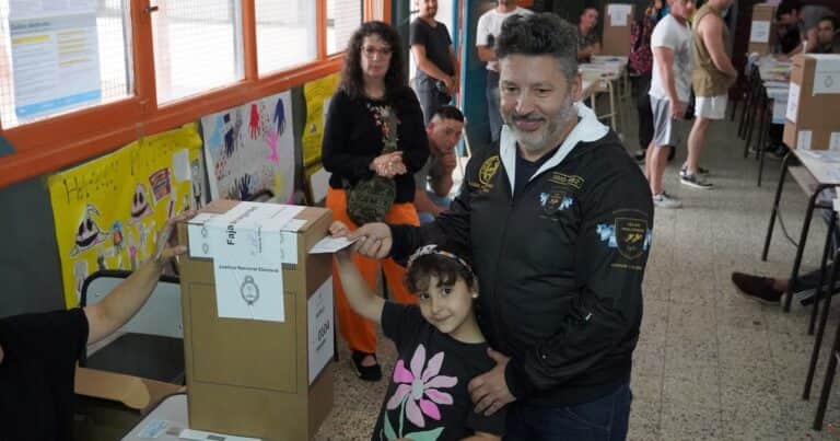 Nueva encuesta y polémica: quiénes son los intendentes con peor imagen del Conurbano