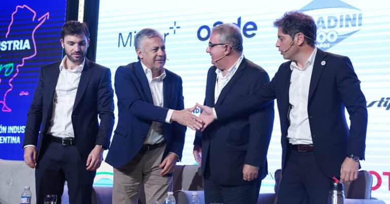 Gobernadores de todos los colores políticos se unen para reclamar al Gobierno por el reparto de fondos