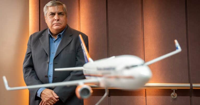 El lunes continúan las negociaciones salariales entre los gremios y Aerolíneas tras la tregua alcanzada