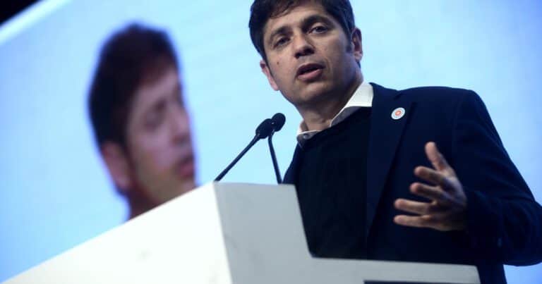 Axel Kicillof cruzó al Gobierno por los cambios en el plan Procrear: «Festejan cada vez que le quitan derechos al pueblo»
