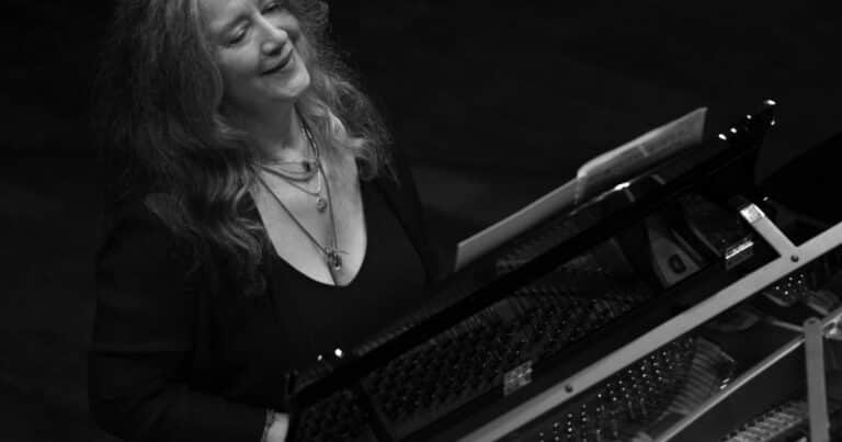Una biografía para Martha Argerich, la ‘leona del piano’ y su vida trepidante