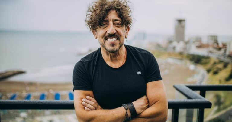 Así fue el violento robo al actor Alejandro «Huevo» Müller en la puerta de su casa: dos ladrones le pegaron y le sacaron la moto