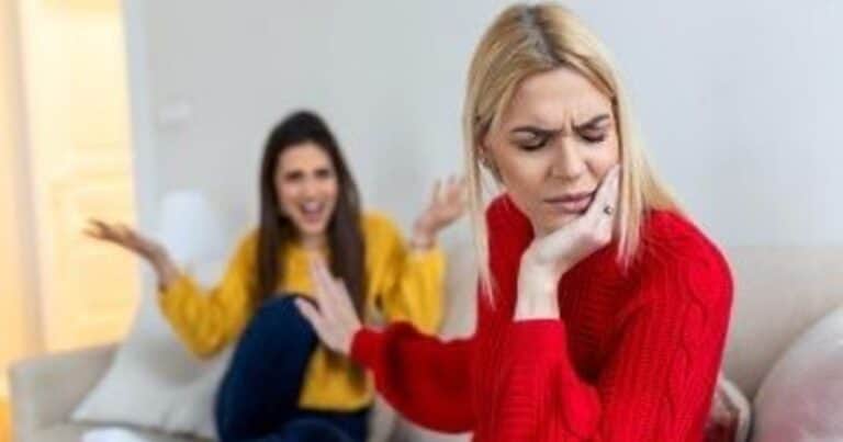 Amistades tóxicas: señales clave para saber cuándo alejarte según los expertos