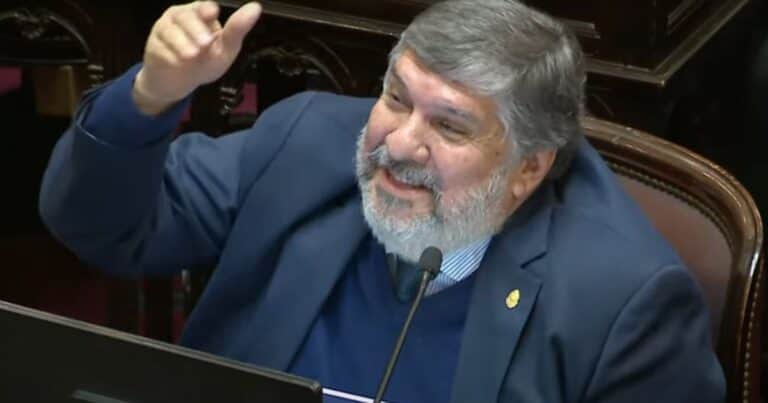 Javier Milei y Cristina Kirchner apuestan al tiempo, el PJ audita al PJ y José Mayans vende chipá