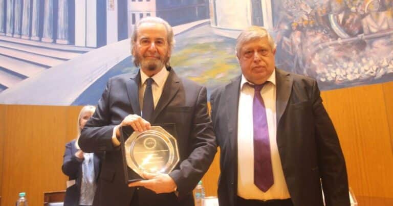 Homenajearon al juez de la Corte Juan Carlos Maqueda por su rol de convencional constituyente en 1994