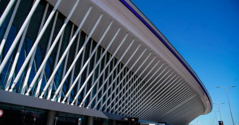 Invertirán 500 millones de dólares en aeropuertos en los próximos 4 años