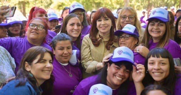 Cristina prepara una batalla judicial contra la anulación de su jubilación de privilegio y advierten sobre «errores jurídicos» de la decisión de Milei