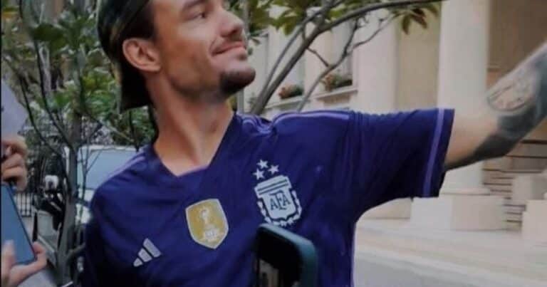 Revelan un nuevo video de Liam Payne con uno de los empleados del hotel acusado de darle droga