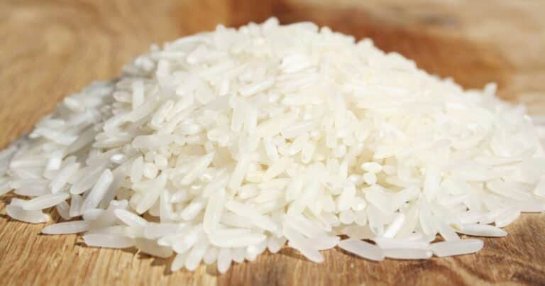 Los 3 alimentos básicos que son más caros en Argentina que en Brasil, pero los productores argentinos reciben menos que los brasileños
