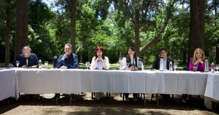 Se produjo la cumbre Cristina – Máximo – Massa y Kicillof: a pesar de la foto conjunta, no ocultaron la tensión del cristinismo con el gobernador