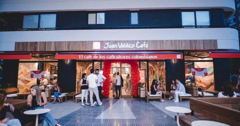 Por qué la marca colombiana Juan Valdez Café eligió a Argentina para su local más grande del mundo