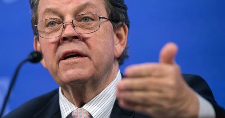 El economista de EE.UU al que escuchan Milei y Caputo: “Yo no pondría dinero en un país con cepo”