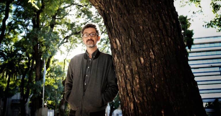 ¿Y si fingieras tu muerte? En ‘La vida feliz’, el francés David Foenkinos se anima