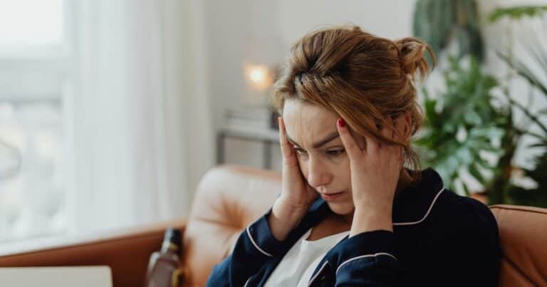 Síndrome de diciembre: qué es, por qué aumenta el estrés a fin de año y 6 consejos para prevenirlo